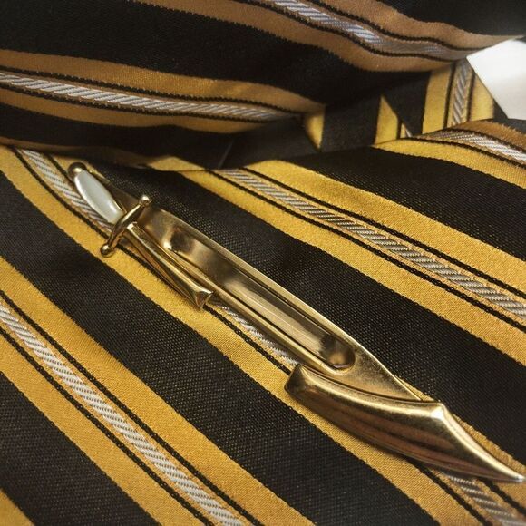 100% Silk VTG Serica Tie & Scimitar Sword Tie Bar Mother of Pearl - Picture 8 of 14
